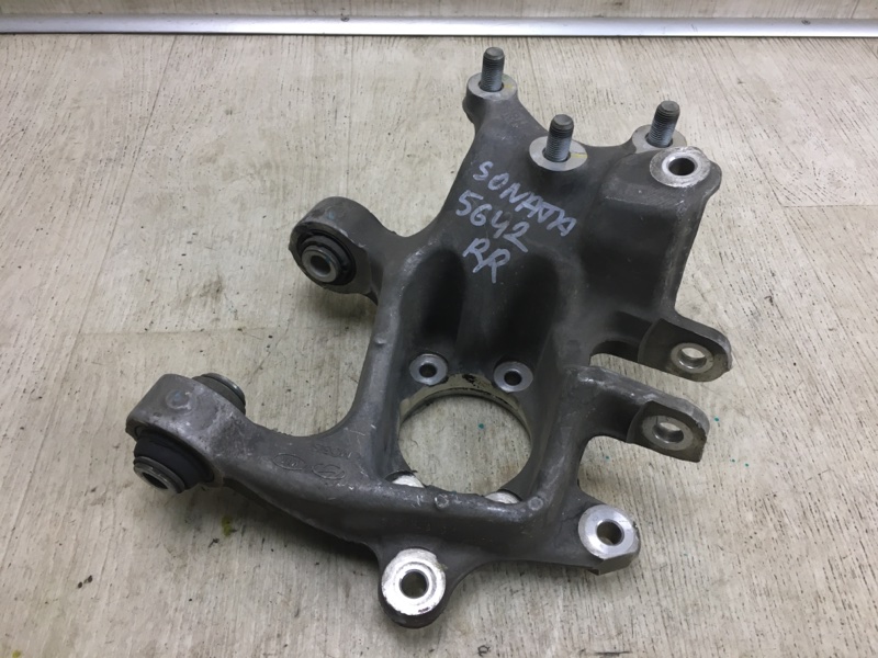 Цапфа задняя правая SONATA LF 2014- 2014 LF 2.4 G4KJ Цапфа задняя правая SONATA LF 2014- 2014 LF 2.4 G4KJ