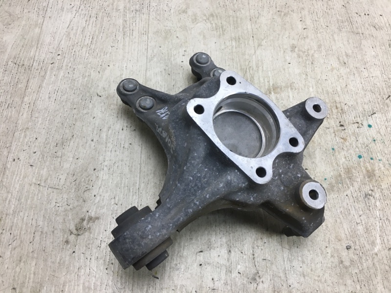 Цапфа задняя левая HYUNDAI SONATA YF 10-14 YF 2.4 G4KJ