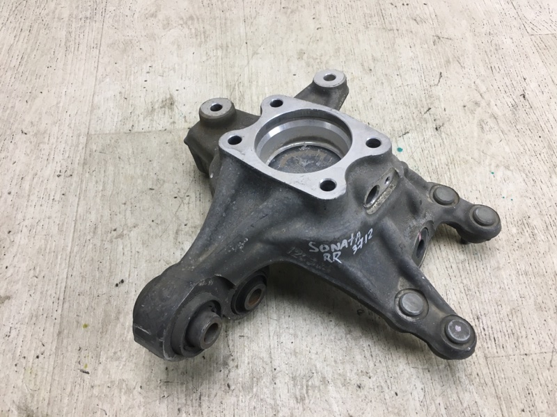 Цапфа задняя правая HYUNDAI SONATA YF 10-14 YF 2.4 G4KK