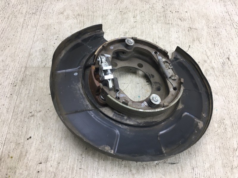 Тормозной механизм задний левый ALTIMA L33 12-18 2015 L33 2.5 QR25DE