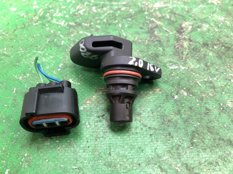 Датчик положения распредвала HYUNDAI ELANTRA AD 16- 2016 AD 2.0 G4NH 39350-2E200 Б/У