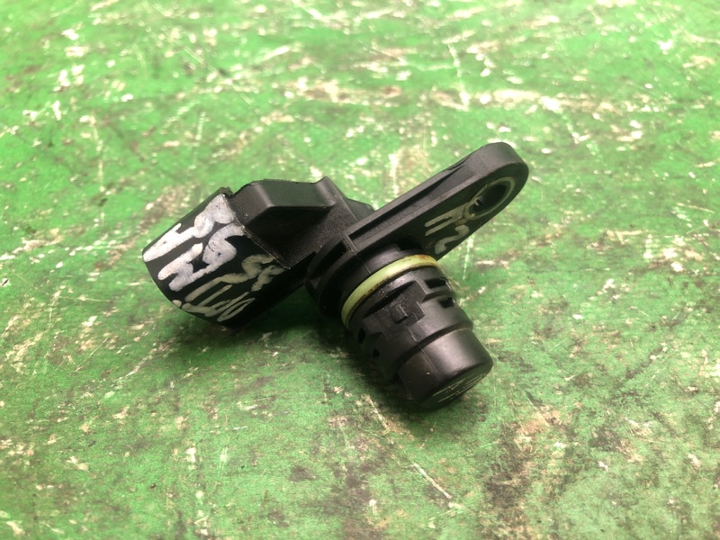 Датчик положения распредвала KIA OPTIMA TF 11-16 2013 TF 2.4 G4KJ 39350-25010 Б/У