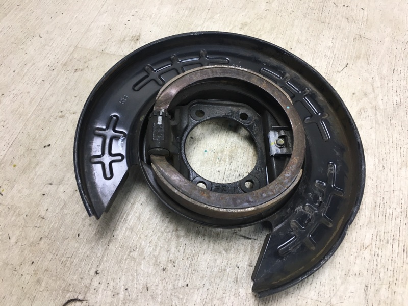 Тормозной механизм правый HYUNDAI SONATA LF 2014- 2015 LF 2.4 G4KJ 58270-C1100 Б/У