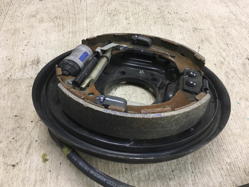 Тормозной механизм задний правый ELANTRA AD 16- 2016 AD 2.0 G4NH