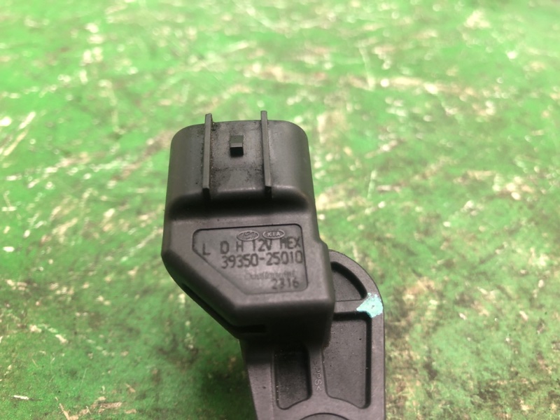 Датчик положения распредвала SORENTO XM 09-14 2012 XM 2.4 G4KJ Датчик положения распредвала SORENTO XM 09-14 2012 XM 2.4 G4KJ