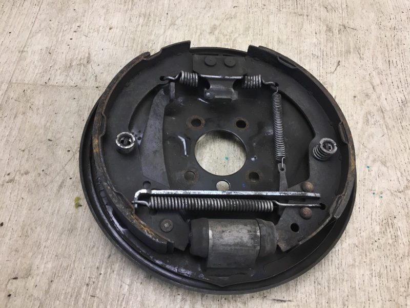 Тормозной механизм задний левый VOLKSWAGEN JETTA USA 10-17 162 CBTA 2.5L