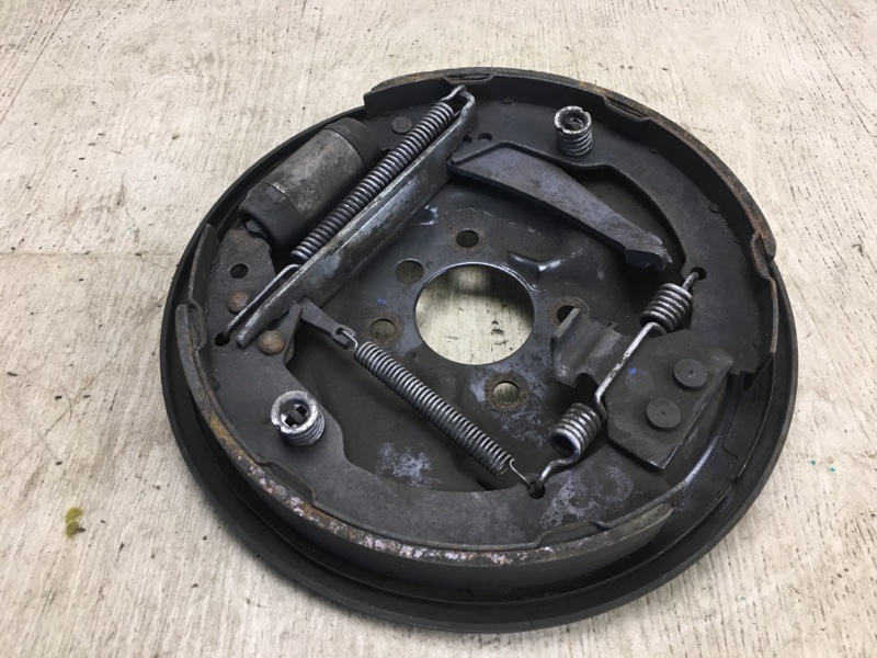 Тормозной механизм задний левый JETTA USA 10-17 2011 162 CBTA 2.5L