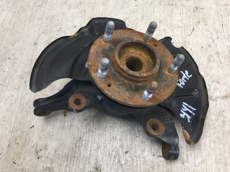 Кулак поворотный передний правый KIA FORTE/CERATO TD 08-13 2009 TD 2.0 G4KD 51716-1M100 Б/У