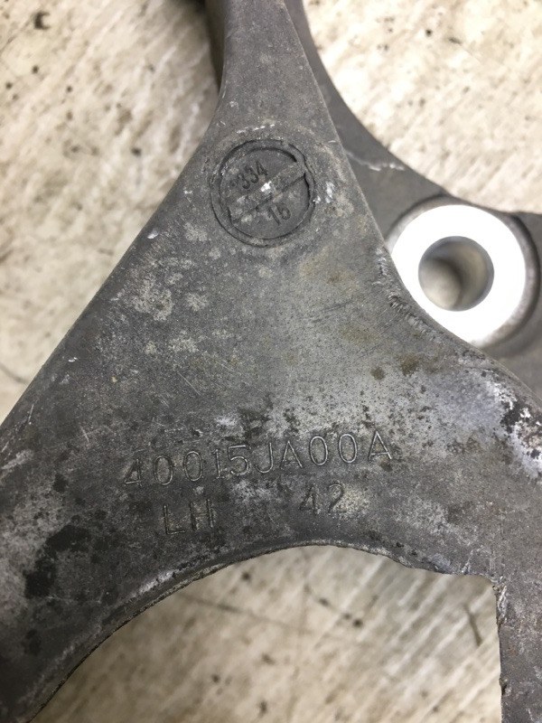 Кулак поворотный передний левый ALTIMA L33 12-18 2015 L33 2.5 QR25DE