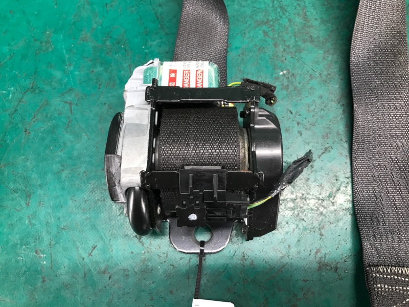 Ремень безопасности передний левый JEEP PATRIOT 10-17 Внедорожник 2.4 ED3 Ремень безопасности передний левый JEEP PATRIOT 10-17 Внедорожник 2.4 ED3