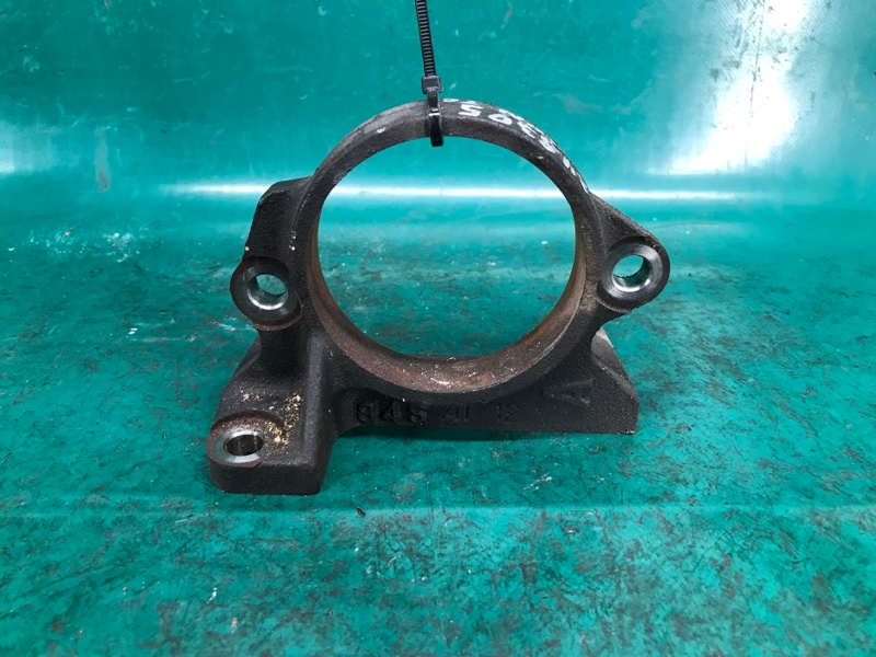 Кронштейн промежуточного вала SCION TC 04-10 COUPE 2.4 2AZFE