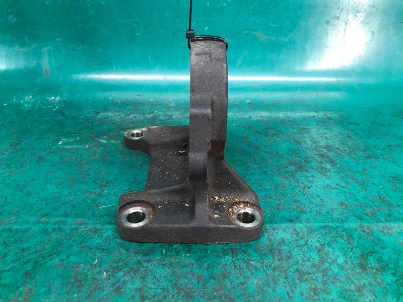 Кронштейн промежуточного вала TC 04-10 2008 COUPE 2.4 2AZFE