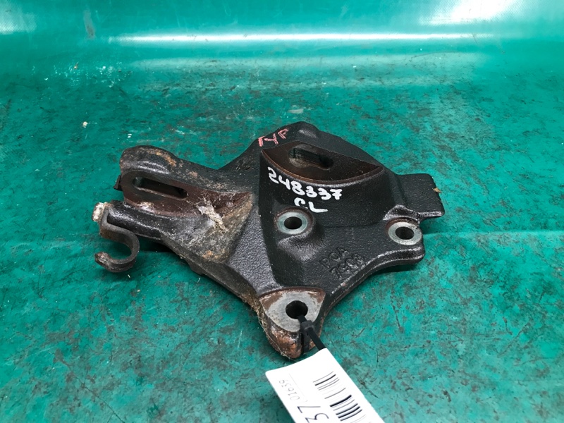 Кронштейн насоса ГУР CL 97-03 1998 COUPE 2.3 F23A1