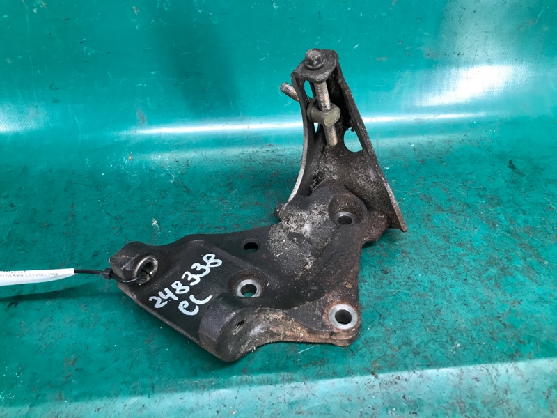 Кронштейн генератора CL 97-03 1998 COUPE 2.3 F23A1