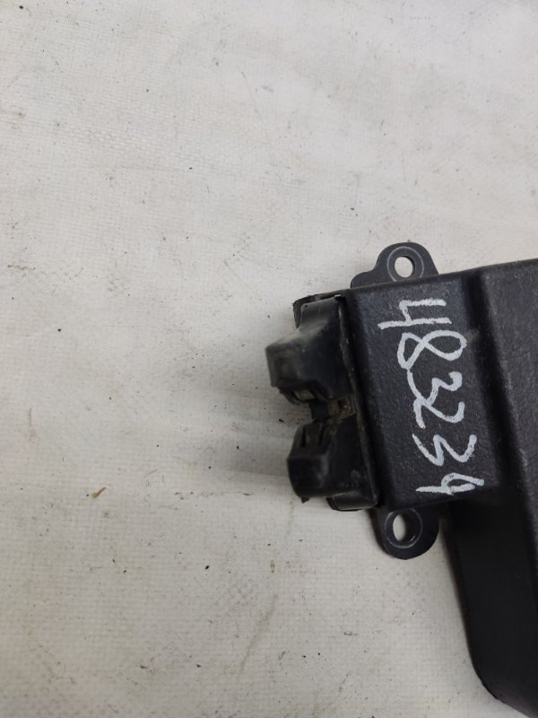 Замок крышки багажника SUZUKI SX4 06-13