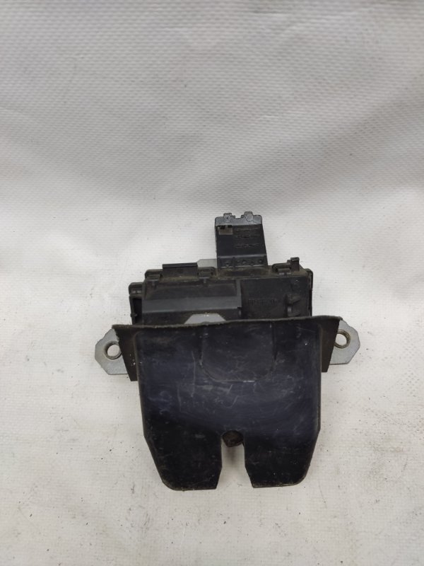 Замок крышки багажника FOCUS 10-18