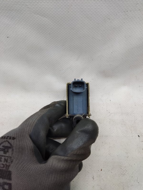 Клапан электромагнитный (вакуумный) MURANO Z50 02-07 Клапан электромагнитный (вакуумный) MURANO Z50 02-07