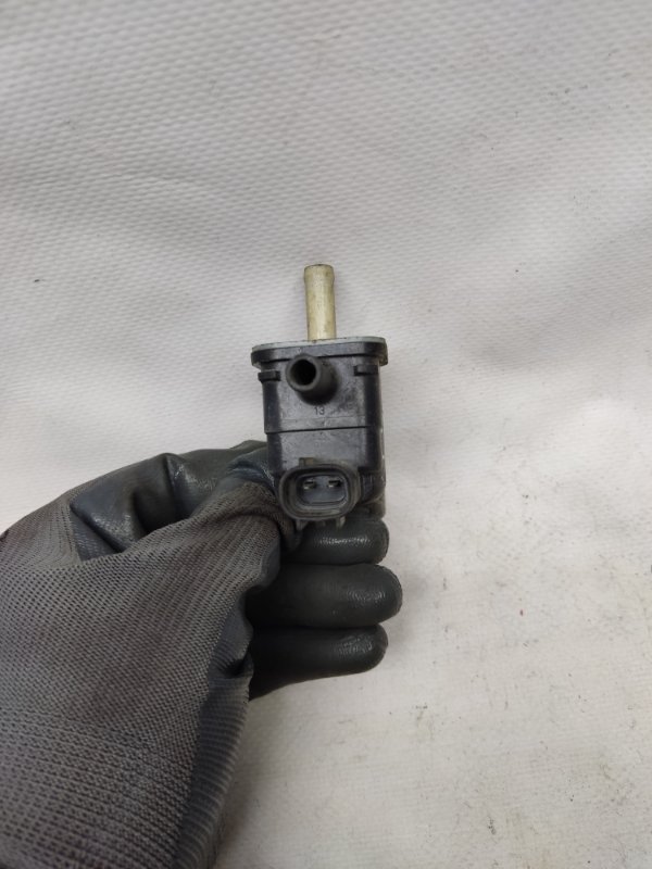 Клапан электромагнитный (вакуумный) LEXUS GS350 GS300 05-11