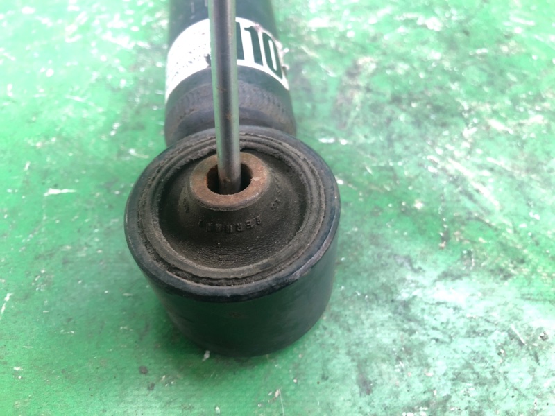 Амортизатор задний VOLKSWAGEN JETTA USA 10-17 162 CBTA 2.5L