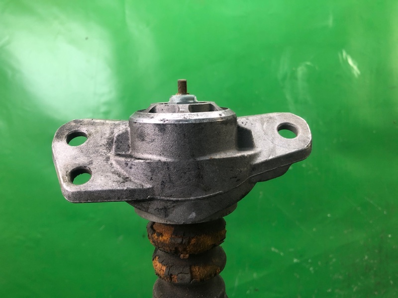 Амортизатор задний JETTA USA 10-17 2011 162 CBTA 2.5L