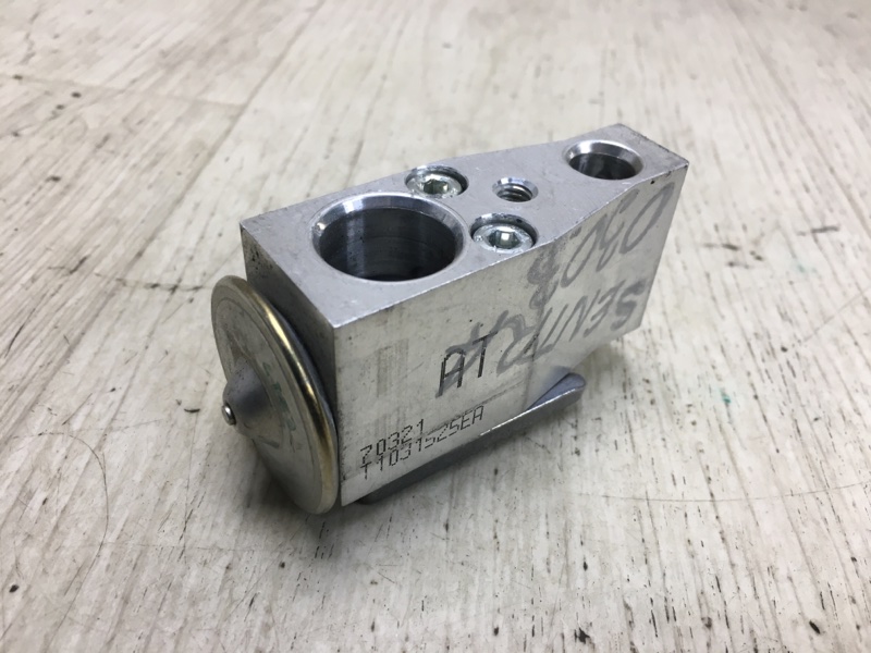 Клапан кондиционера NISSAN SENTRA B17 12-21 2017 B17 1.8 MRA8DE 92200-1FA1A Б/У