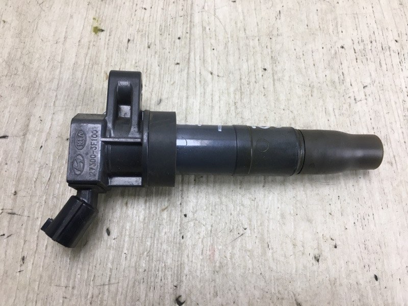 Запчасть катушка зажигания KIA SORENTO XM 09-14 2009 XM 2.4 G4KE 27300-3F100 Б/У Катушка зажигания KIA SORENTO XM 09-14 2009 XM 2.4 G4KE 27300-3F100 Б/У