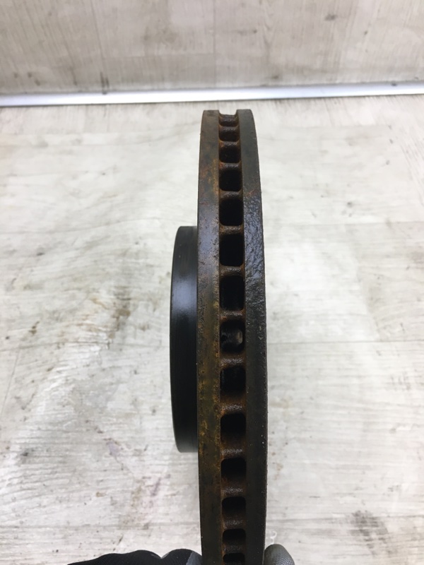 Тормозной диск передний HYUNDAI SONATA YF 10-14 YF 2.4 G4KJ Тормозной диск передний HYUNDAI SONATA YF 10-14 YF 2.4 G4KJ