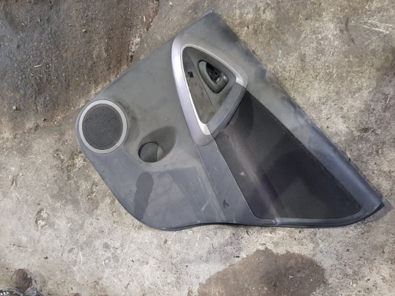 Карта двери задняя правая TOYOTA RAV4 05-12 2008 GSA33 3.5 2GR-FE 67630-42350-B0 Б/У
