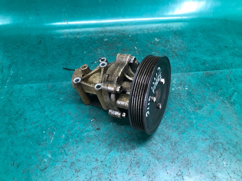 Помпа KIA FORTE/CERATO TD 08-13 2012 Седан G4KD 2.0L 25100-2G200 Б/У