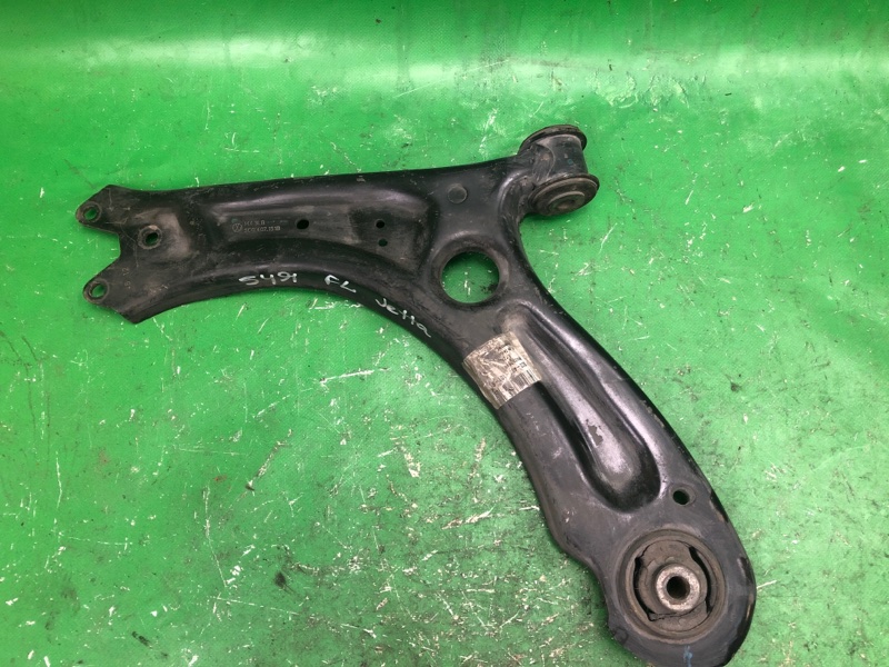 Рычаг передней подвески нижний левый VOLKSWAGEN JETTA USA 10-17 2011 162 CBTA 2.5L 5C0 407 151 B Б/У