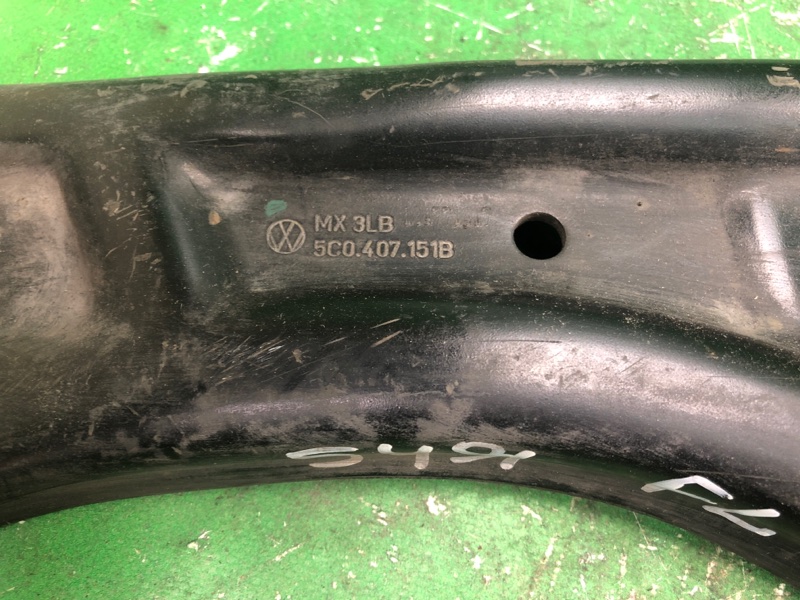 Рычаг передней подвески нижний левый VOLKSWAGEN JETTA USA 10-17 162 CBTA 2.5L