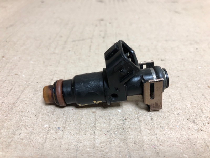 Форсунка топливная HONDA CIVIC ES 00-05 Седан 1.3