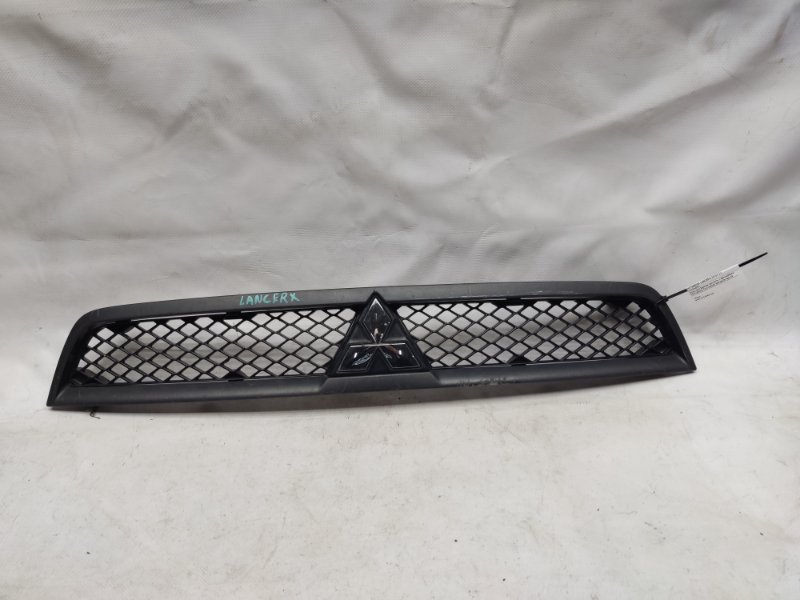 Запчасть решетка радиатора MITSUBISHI LANCER X 10 07-15 7450A095 Б/У Решетка радиатора MITSUBISHI LANCER X 10 07-15 7450A095 Б/У