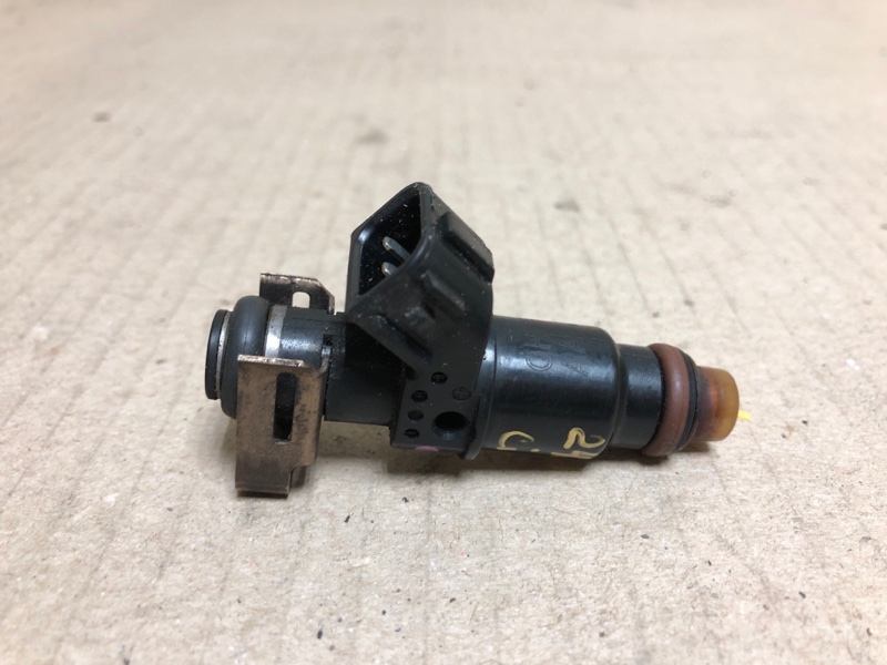 Форсунка топливная HONDA CIVIC ES 00-05 2003 Седан 1.3 16450-PWA-003 Б/У
