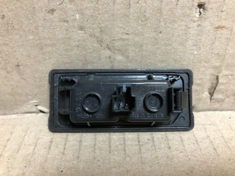 Подсветка номера VOLKSWAGEN JETTA USA 10-17