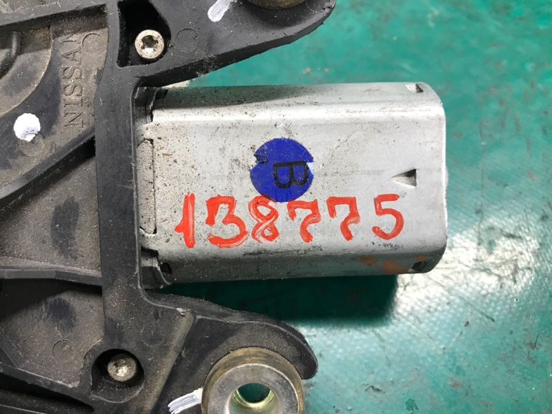 Моторчик стеклоочистителя задний JUKE 10-19