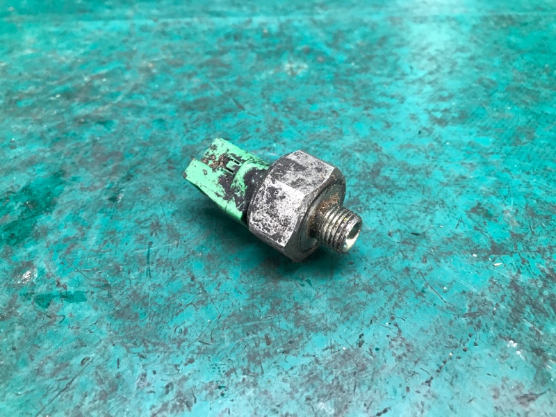 Датчик детонации LEXUS ES300 ES330 01-06 89615-12090 Б/У