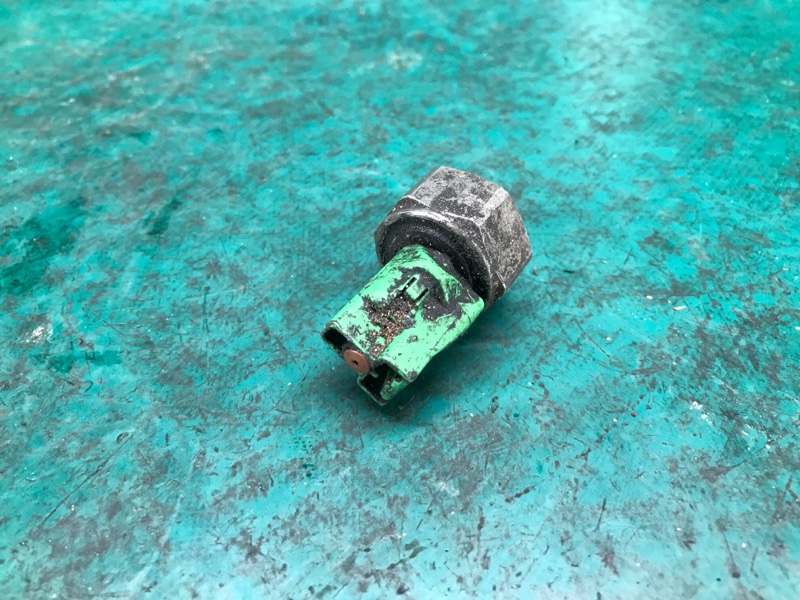 Датчик детонации LEXUS ES300 ES330 01-06