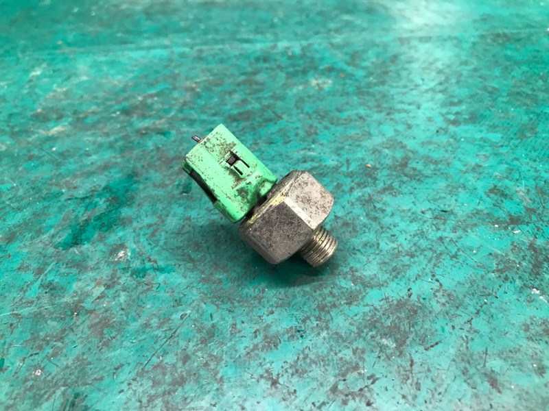 Запчасть датчик детонации LEXUS ES300 ES330 01-06 89615-12090 Б/У Датчик детонации LEXUS ES300 ES330 01-06 89615-12090 Б/У