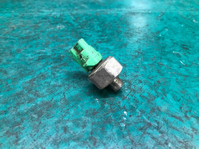 Датчик детонации LEXUS ES300 ES330 01-06 89615-12090 Б/У