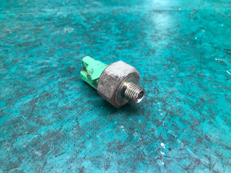 Датчик детонации LEXUS ES300 ES330 01-06