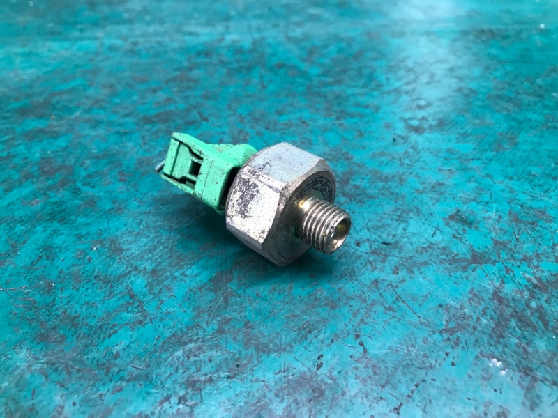 Датчик детонации LEXUS ES300 ES330 01-06 89615-12090 Б/У