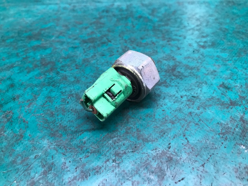 Датчик детонации LEXUS ES300 ES330 01-06