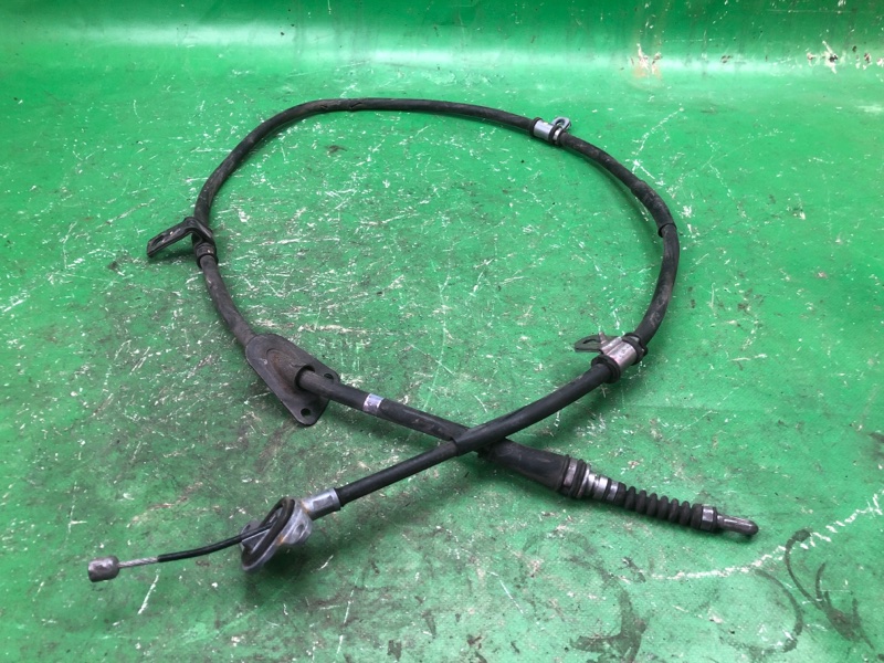 Запчасть трос стояночного тормоза правый HYUNDAI SONATA LF 2014- 2014 LF 2.4 G4KJ 59770-C1000 Б/У Трос стояночного тормоза правый HYUNDAI SONATA LF 2014- 2014 LF 2.4 G4KJ 59770-C1000 Б/У