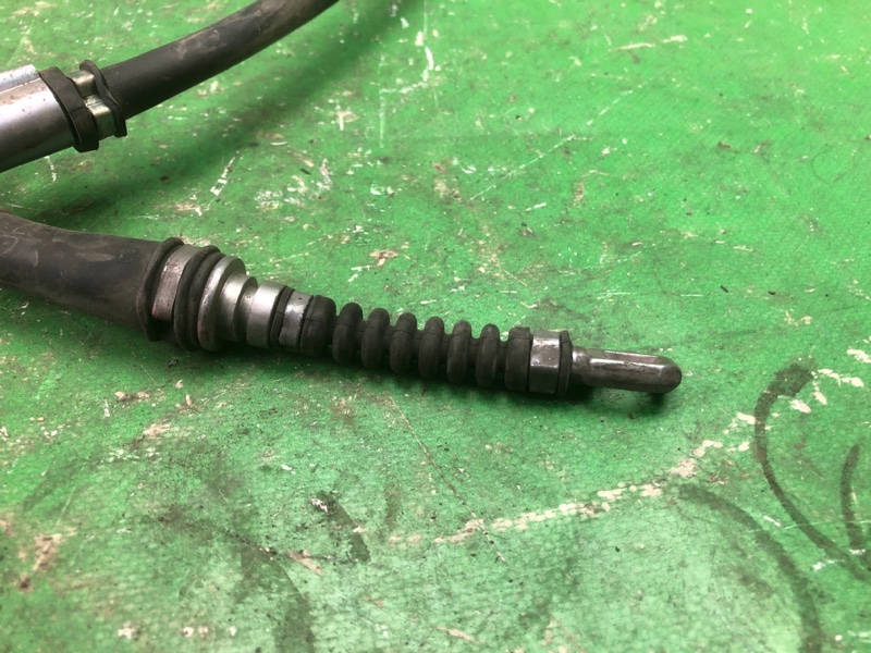 Трос стояночного тормоза правый SONATA LF 2014- 2014 LF 2.4 G4KJ Трос стояночного тормоза правый SONATA LF 2014- 2014 LF 2.4 G4KJ