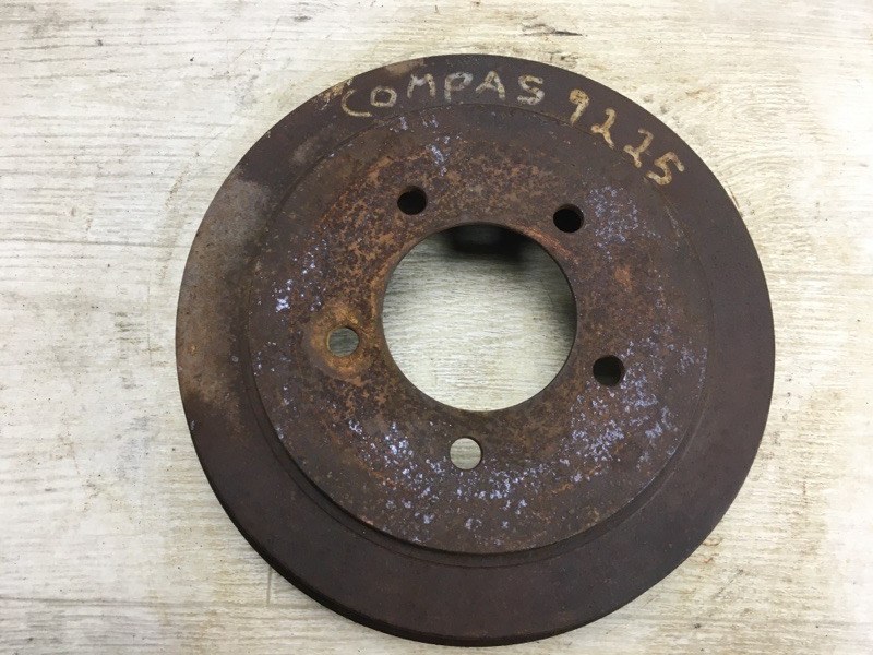 Тормозной барабан JEEP COMPASS 06-16 2014 MK49 2.0 ECN 5105617AB Б/У