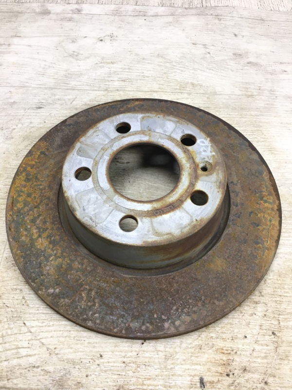 Тормозной диск задний PASSAT B7 11-15 2014 A32 1.8 CPRA