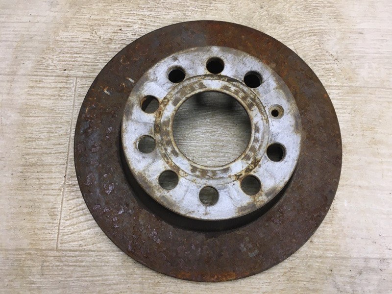 Тормозной диск задний VOLKSWAGEN JETTA USA 10-17 2013 162 2.0 CPLA 1K0 615 601 AB Б/У