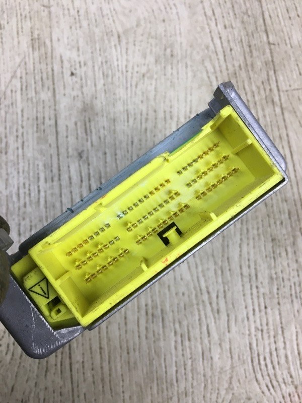 Блок управления AIRBAG CAMRY 30 02-06