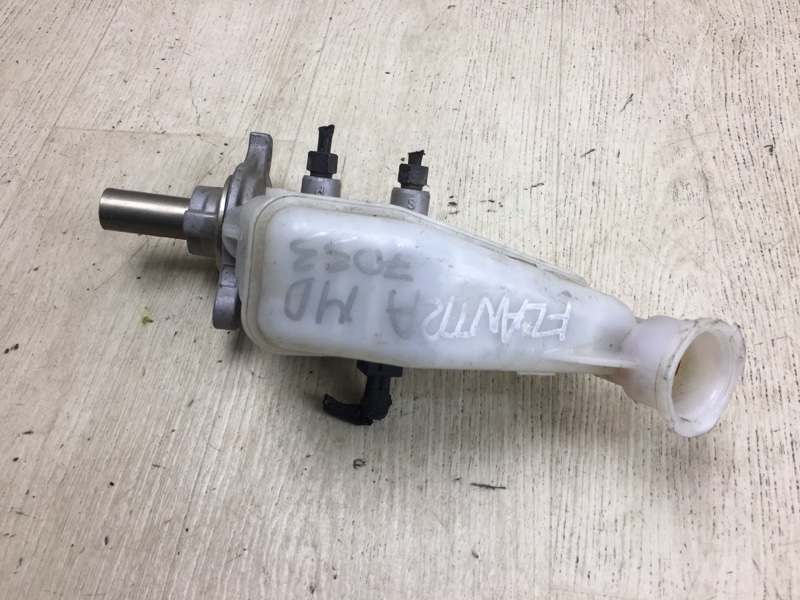 Главный тормозной цилиндр HYUNDAI ELANTRA MD 10-15 2013 MD 1.8 G4NB 58510-3Y400 Б/У